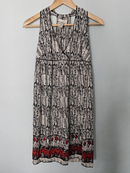 Max Studio Dresses & Skirts - Max Studio Black & White Midi Dress with Red Hem Detail